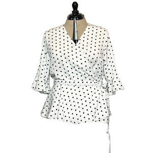 BOOHOO SHORT SLEEVE WRAP TOP, BLACK & WHITE (US 16/ UK 20)